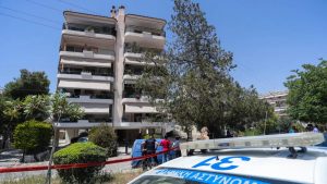 Ηλιούπολη: Με βαριές κρανιοεγκεφαλικές κακώσεις και πολλαπλά κατάγματα η 17χρονη