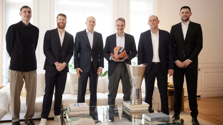 Στο Μαξίμου ο Ολυμπιακός με το τρόπαιο της Euroleague