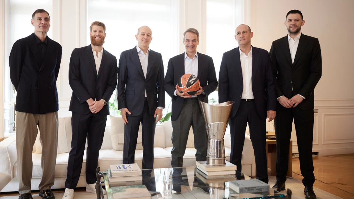 Στο Μαξίμου ο Ολυμπιακός με το τρόπαιο της Euroleague