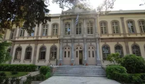 Μυτιλήνη: Ζευγάρι Τούρκων στον Εισαγγελέα – Βρέθηκαν σφαίρες, ζώνη και θήκες πιστολιών στο αυτοκίνητο
