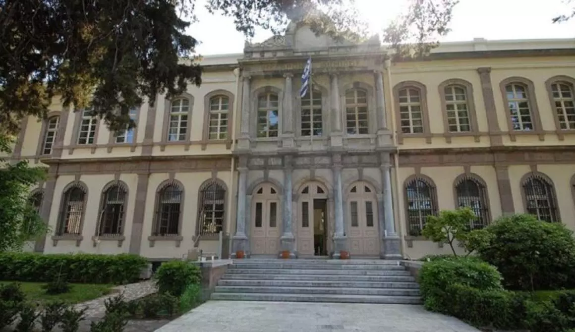 Μυτιλήνη: Ζευγάρι Τούρκων στον Εισαγγελέα – Βρέθηκαν σφαίρες, ζώνη και θήκες πιστολιών στο αυτοκίνητο