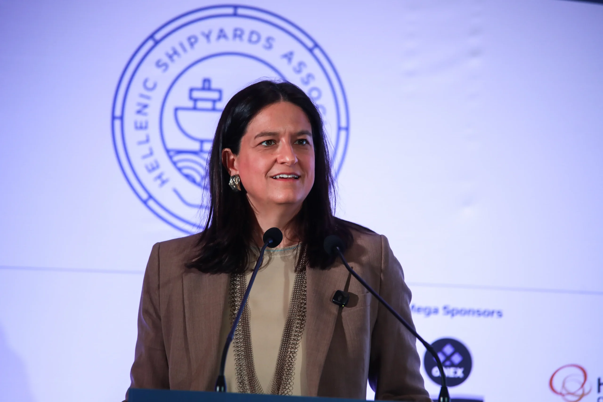 Νίκη Κεραμέως: Το σχέδιο για νέες δουλειές, ΔΥΠΑ και επιστροφή Ελλήνων στην Ελλάδα