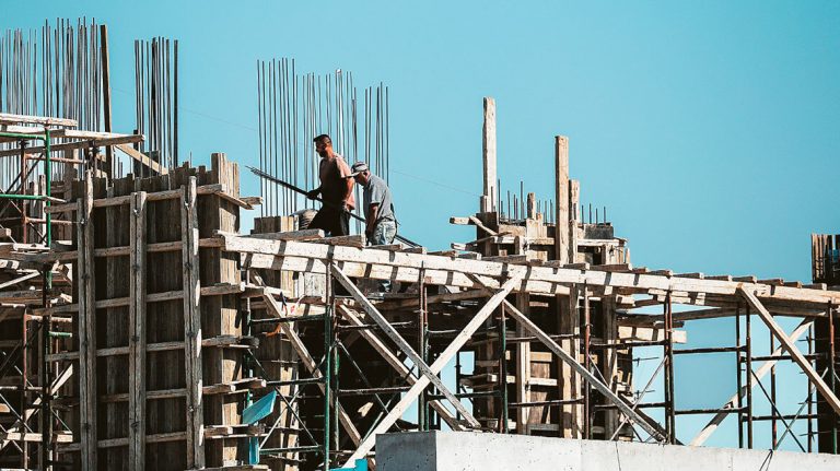 Οικοδομικά υλικά: Σήμερα μια τιμή, αύριο άλλη. Nέες ανατιμήσεις σε χρόνο dt!