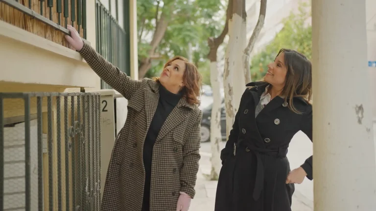 «Πάμε μια βόλτα;»: Η Ελένη Ράντου μιλά για τη ζωή και το θέατρο σήμερα (17/5) στις 17:20