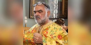 Πέθανε ο παπα-Τσάκαλος: Θλίψη για τον γνωστό ιερέα