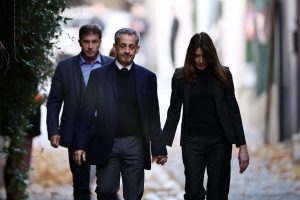 Νέα «βόμβα» για Σαρκοζί: Πρόταση για 7 χρόνια φυλάκιση και 300.000 ευρώ πρόστιμο