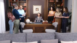 «Το Σόι σου»: Η Φωτούλα φέρνει… γαμπρό για τη Σάντρα – Τι θα δούμε απόψε