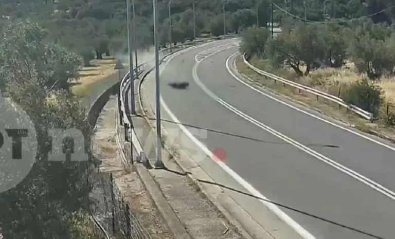 Βίντεο-σοκ από το τροχαίο στη Λέσβο όπου σκοτώθηκαν δύο νεαροί