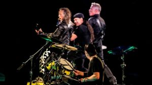 Metallica: Ειδική μέριμνα για την πρόσβαση ΑμεΑ στη μεγάλη συναυλία –  Ειδικά γιλέκα για κωφούς και βαρήκοους