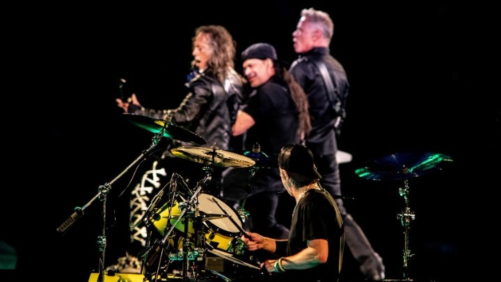 Metallica: Ειδική μέριμνα για την πρόσβαση ΑμεΑ στη μεγάλη συναυλία –  Ειδικά γιλέκα για κωφούς και βαρήκοους