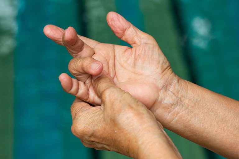 Άμεση απόσυρση γνωστού αντισηπτικού τζελ μετά από ανακοίνωση του ΕΟΦ