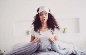 Γιατί ονειρεύεστε συχνά ότι σας κυνηγούν – Τι σημαίνει πραγματικά