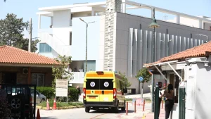Τριήμερο πένθος στην Ηλιούπολη για τον θάνατο της 17χρονης