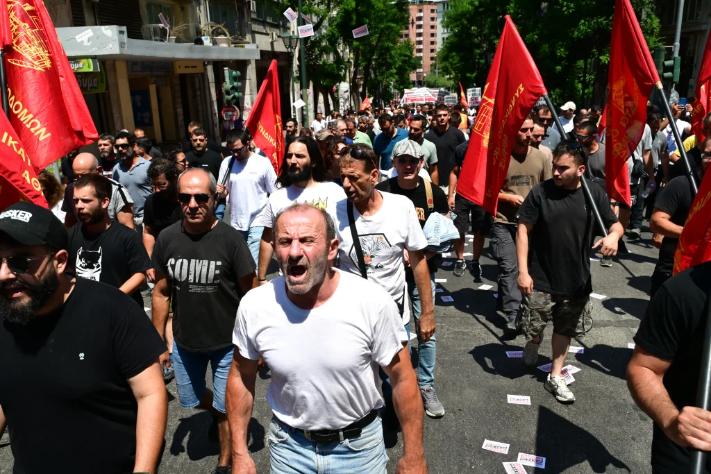 Στους δρόμους οι οικοδόμοι – Συγκέντρωση στην πλατεία Κάνιγγος