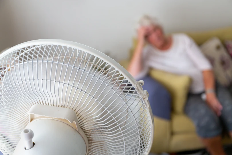 Καύσωνας χωρίς air condition: Τα απλά κόλπα που κρατούν το σπίτι πιο δροσερό
