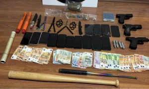 Αρχηγός συμμορίας, ετών 21 – Ναρκωτικά, εκφοβισμοί, supercar...