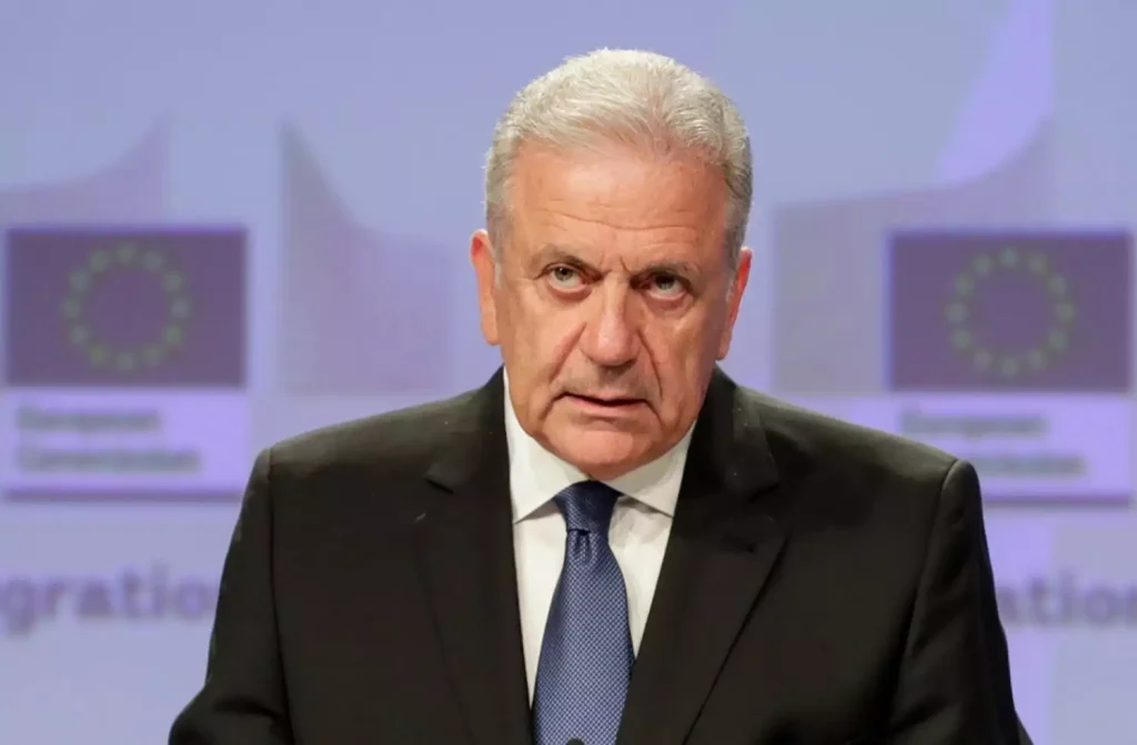 Ένταλμα σύλληψης για τον Δημήτρη Αβραμόπουλο στο πλαίσιο της έρευνας για το Qatargate