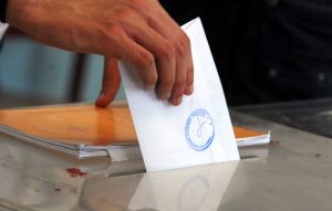 Δημοσκόπηση Interview: Δεύτερη δύναμη η ΕΛ.Α.Σ. του Τσίπρα...