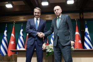 Αναβάλλει η Τουρκία τη ψήφιση του νομοσχεδίου για τη «Γαλάζια Πατρίδα»: Ελιγμός ή αλλαγή στρατηγικής;
