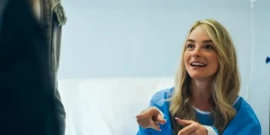 «Γιατί Ρε Πατέρα;»: Η σερβιτόρα ξυπνά από το κώμα και όλα αλλάζουν απόψε (1/6) στις 22:30 στον ΑΝΤ1