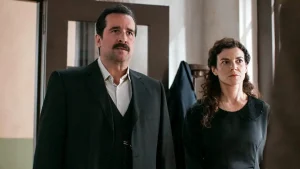 Grand Hotel: Ο Χαραλάμπης παραδίδεται στην αστυνομία –...