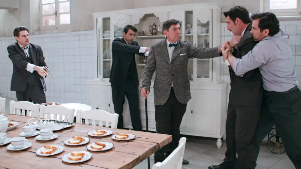 Grand Hotel: Η σύλληψη του Ρήγα φέρνει ανατροπές απόψε (29/6) στις 21:00 στον ΑΝΤ1