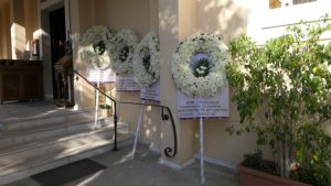 Γυναικοκτονία στην Καλαμάτα: Σε κλίμα οδύνης η κηδεία της Βασιλικής