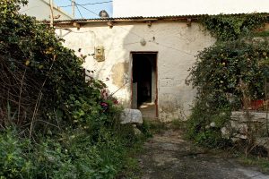 Γιατί οι Έλληνες αγοράζουν παλιά σπίτια αντί για...