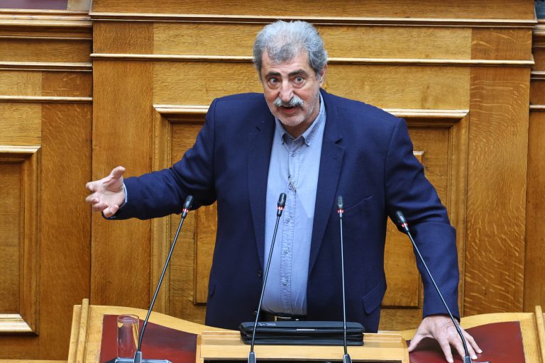 Πολάκης: «Το δίλημμα δεν είναι αν θα είμαστε δίπλα ή απέναντι στον Τσίπρα. Το δίλημμα είναι αν θα υπάρχει ΣΥΡΙΖΑ ή όχι»