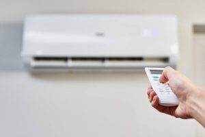 Δήμος Αθηναίων: Δωρεάν κλιματιστικά σε 100 ευάλωτα νοικοκυριά