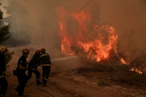 Η επίσημη ανακοίνωση της Πυροσβεστικής για τον θάνατο των δύο πυροσβεστών
