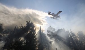 Φωτιά στο Καλαπόδι: Νέο μήνυμα του 112 για τον οικισμό Κατάλυμα