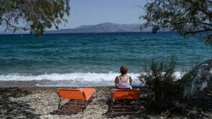 Καιρός την Κυριακή: Άνοδος της θερμοκρασίας και ισχυροί άνεμοι στο Αιγαίο