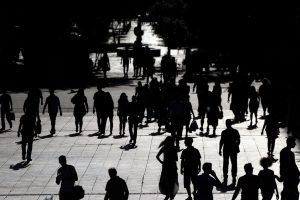 Μεγαλώνει το προσδόκιμο ζωής, όχι όμως και τα χρόνια καλής υγείας – Η εικόνα στην Ελλάδα