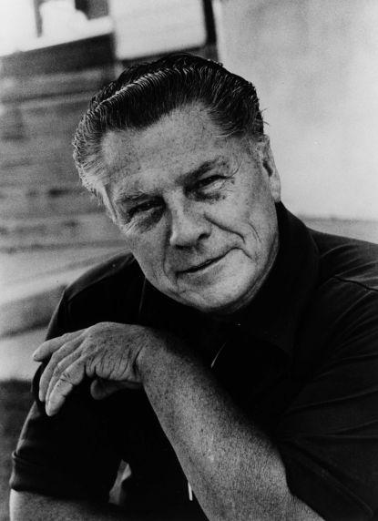 Ο Jimmy Hoffa υπήρξε μία από τις πιο ισχυρές προσωπικότητες του αμερικανικού συνδικαλιστικού κινήματος, πριν εξαφανιστεί μυστηριωδώς το καλοκαίρι του 1975\.