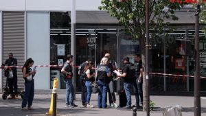 Παρίσι: «Ο Αλλάχ με διέταξε» είπε ο άνδρας που μαχαίρωσε 3 γυναίκες