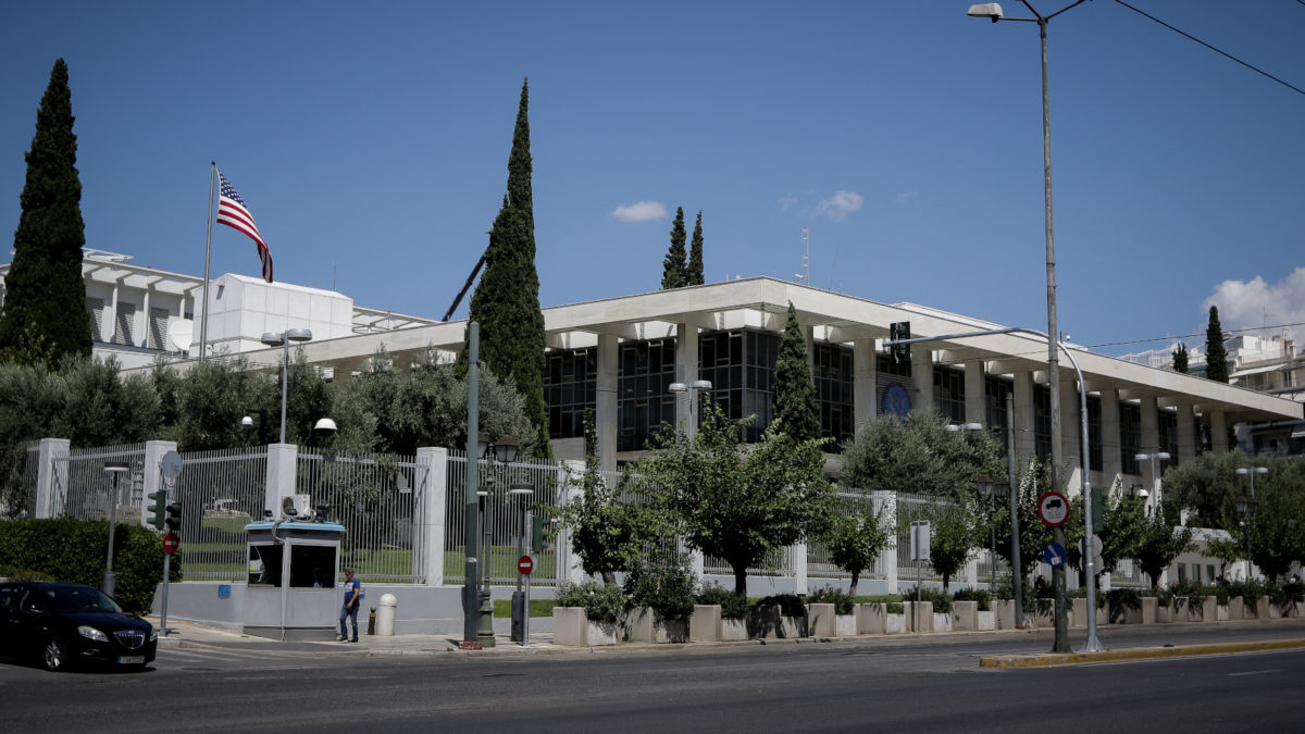 Πρεσβεία ΗΠΑ στην Αθήνα: 9 θέσεις εργασίας με μισθούς έως 48.225 δολάρια- Που κάνεις αίτηση