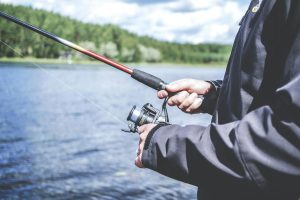Ψαρεύετε; Δείτε με ένα κλικ τις περιοχές όπου απαγορεύεται