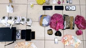 Οκτώ συλλήψεις για διακίνηση ναρκωτικών στον Δενδροπόταμο