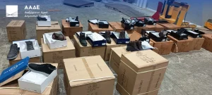 ΑΑΔΕ: Ο αλγόριθμος αποκάλυψε 970.000 ζευγάρια παπούτσια χωρίς τιμολόγια