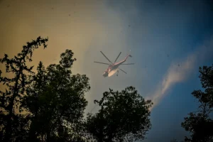 Αιγιάλεια: Νέο μήνυμα του 112 για εκκένωση τεσσάρων περιοχών