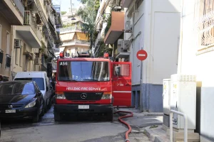 Φωτιά στον Νέο Κόσμο: Εντοπίστηκε απανθρακωμένη σορός