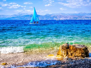 Καιρός σήμερα (23/08): Ηλιοφάνεια με βοριάδες έως 6...