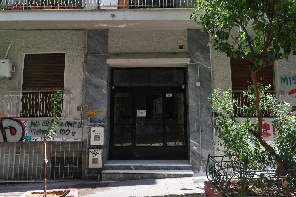 Κυψέλη: Κακουργηματική δίωξη στους τρεις συλληφθέντες – Συνεχίζεται η έρευνα για τη σορό βρέφους
