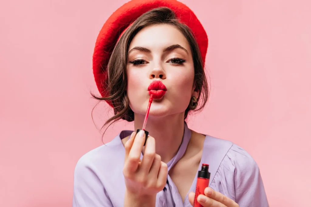 Κραγιόν και lip gloss: Το κενό ασφαλείας που αποκαλύπτουν δύο νέες μελέτες