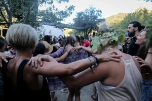 Δωδεκάνησα: Εκεί όπου ο Δεκαπενταύγουστος κρατά μέχρι το ξημέρωμα