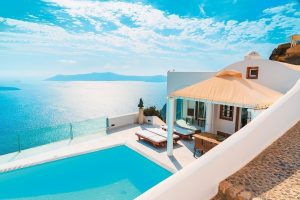 Ακίνητα: Ένας στους τρεις ξένους αγοράζει σπίτι στην Ελλάδα για να μείνει μόνιμα
