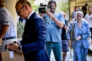 Γιώργος Μαζωνάκης: Δύο μηχανήματα πλασμαφαίρεσης στο ιατρείο – Τι διαπίστωσε ο ΙΣΑ