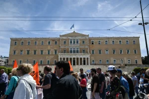 ΑΔΕΔΥ: Στάση εργασίας σήμερα (16/9) από τις 12:00 – Στις 13:00 η συγκέντρωση στο Σύνταγμα