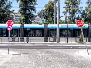 Τραμ: Περισσότεροι συρμοί και μικρότερη αναμονή από 7 Σεπτεμβρίου